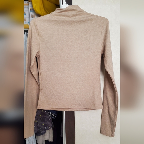 Express Body Counture Long Sleeve Shirt (size xs) - Picture 3 of 3